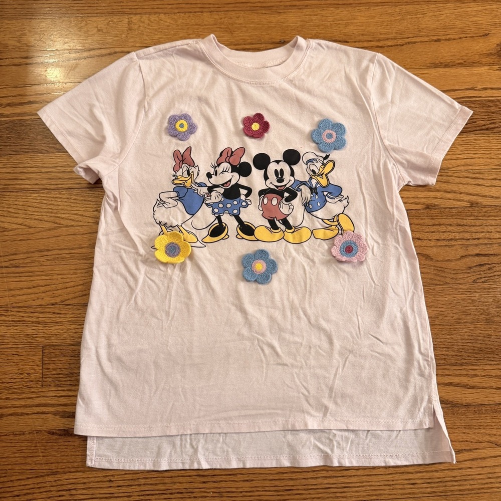 Mickey and Friends Ladies Crochet Character Tee Pink Size‎ Small Free Shipping